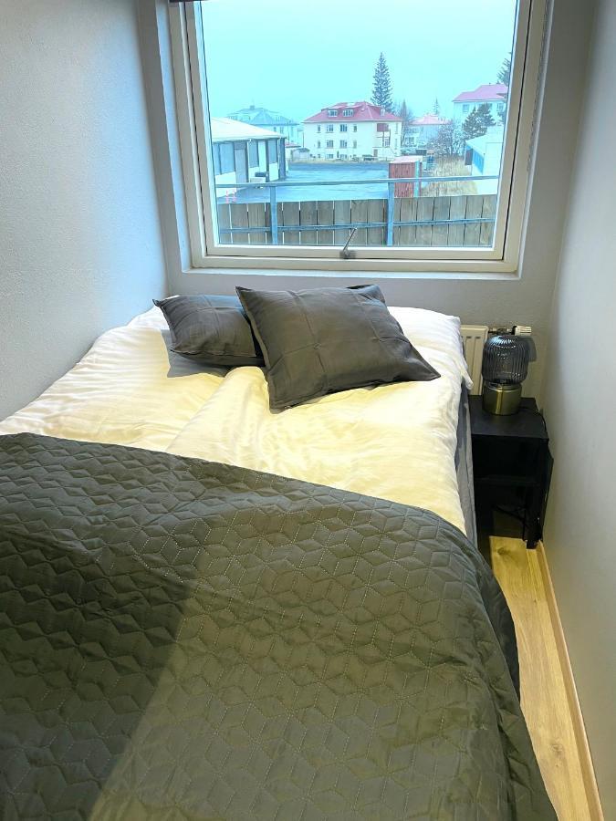 Lovely Apartment With Hot Tub Access Akureyri Extérieur photo