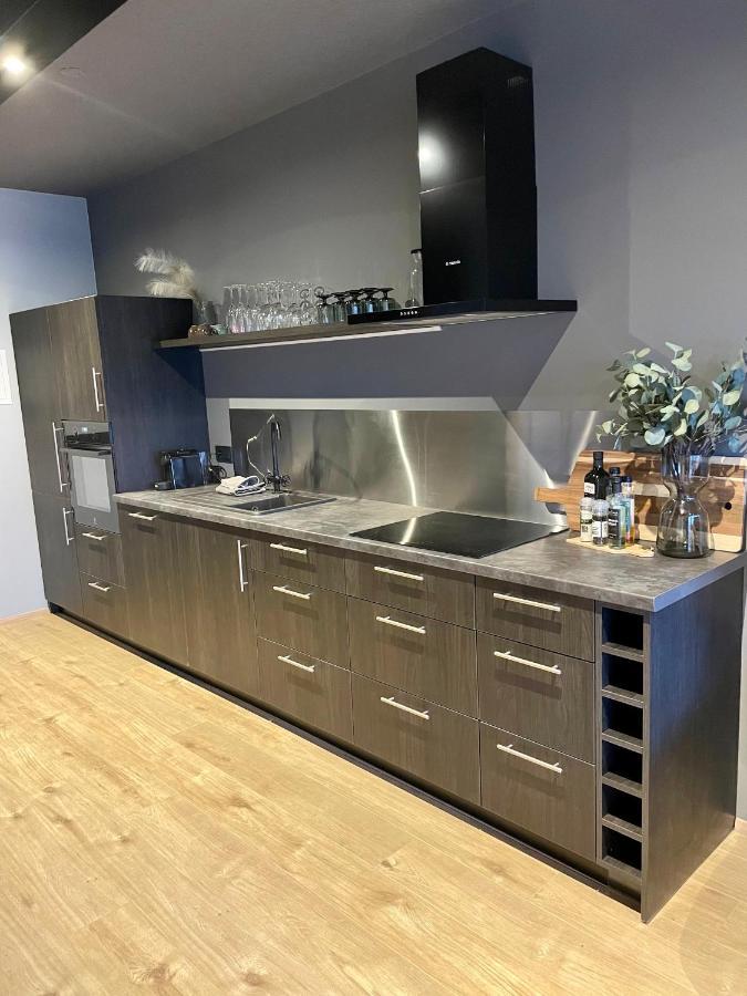 Lovely Apartment With Hot Tub Access Akureyri Extérieur photo