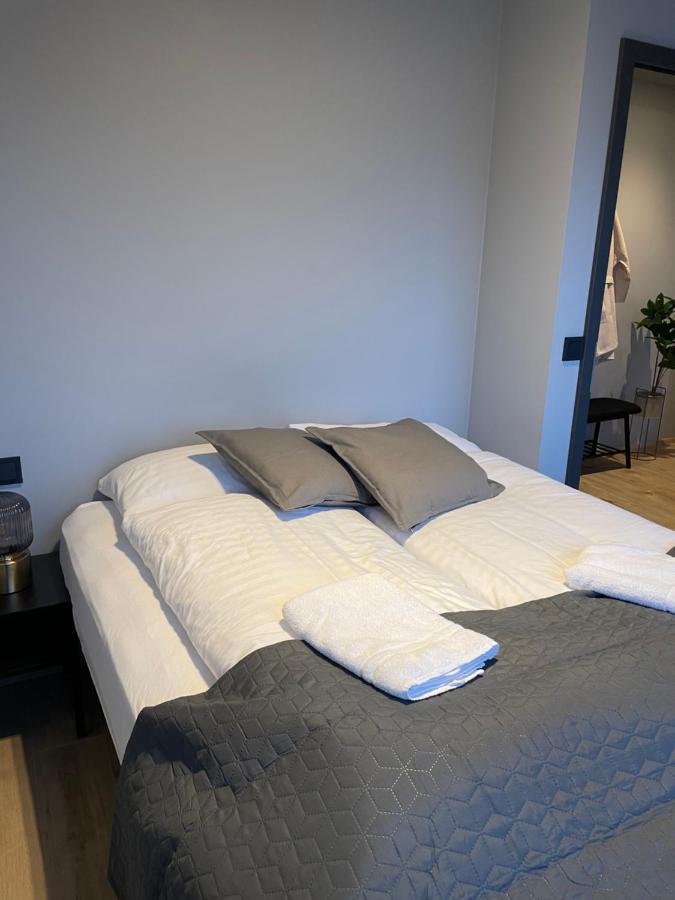 Lovely Apartment With Hot Tub Access Akureyri Extérieur photo